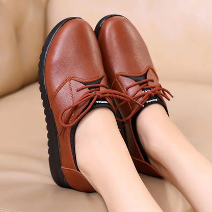 Women's Work Shoes, Flat Black Leather Shoes